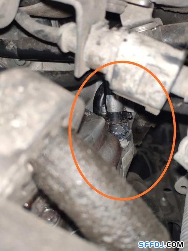 30萬公里的大眾輝騰發(fā)電機損壞，維修師傅：拆到懷疑人生